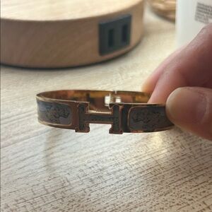 Elegant Gold and black   Bracelet